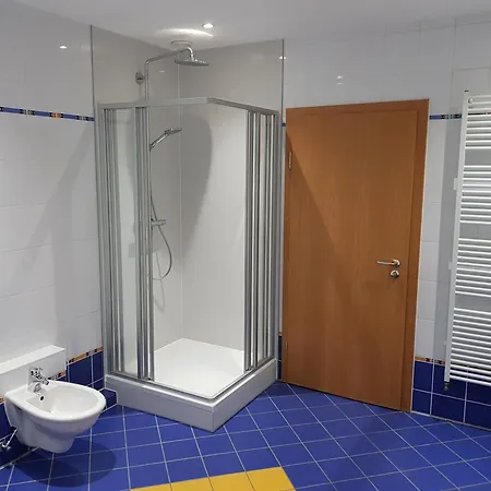 In Wundervoller Stadtvilla * ليرته